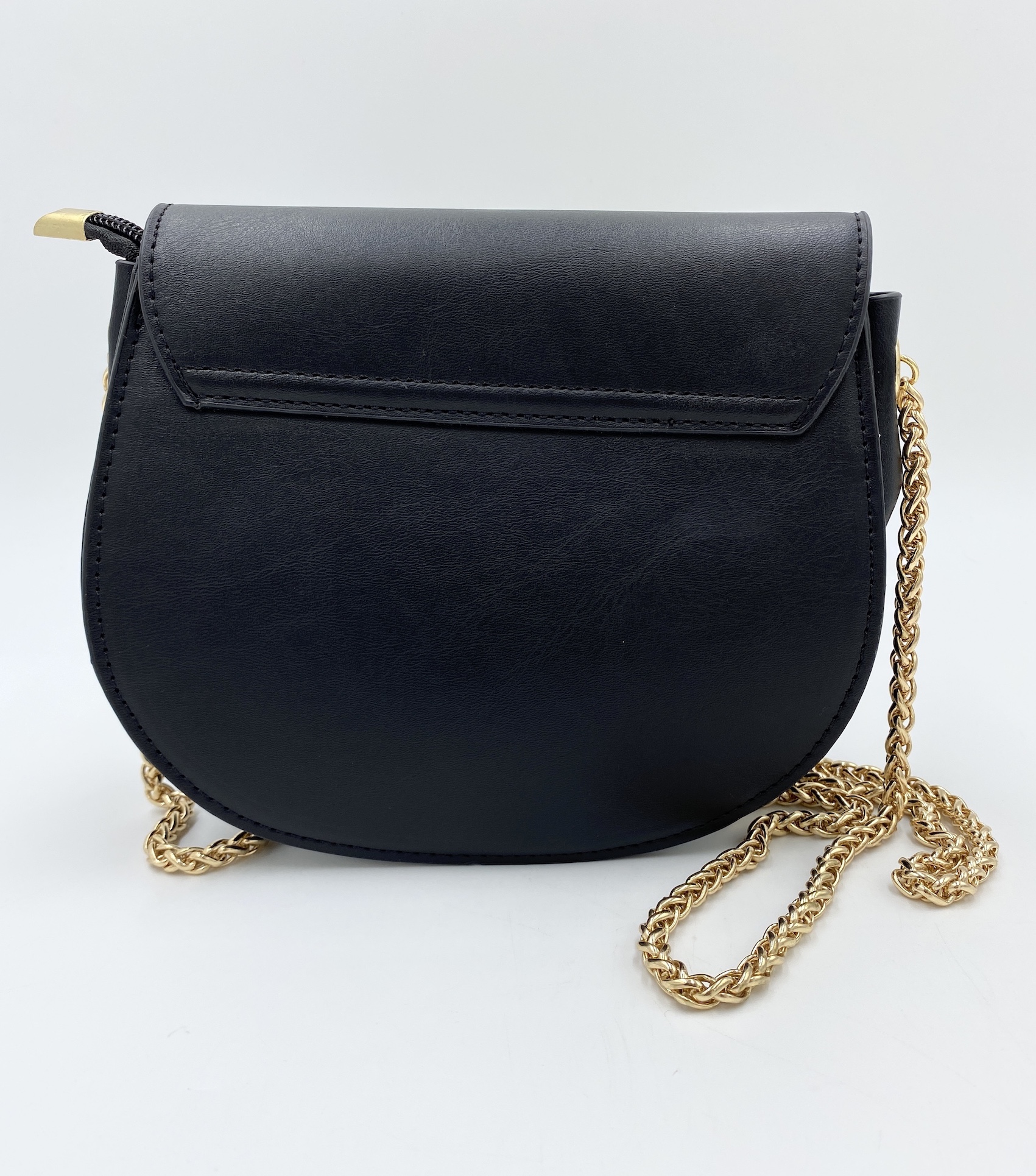 ASOS DESIGN ruched shoulder bag in black with chunky gold chain | ASOS